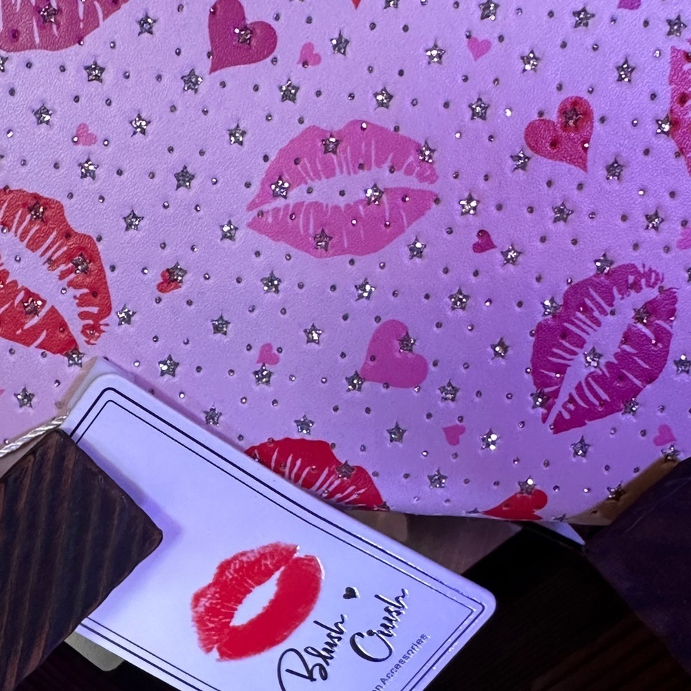 Blush Crush NWT LIPS Double Zip Long Wallet - Picture 3 of 6